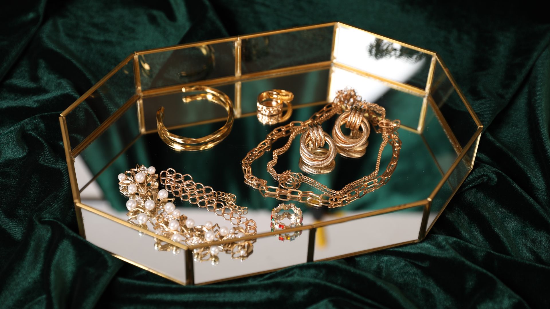 Jewellery That Celebrates Your Everyday Elegance